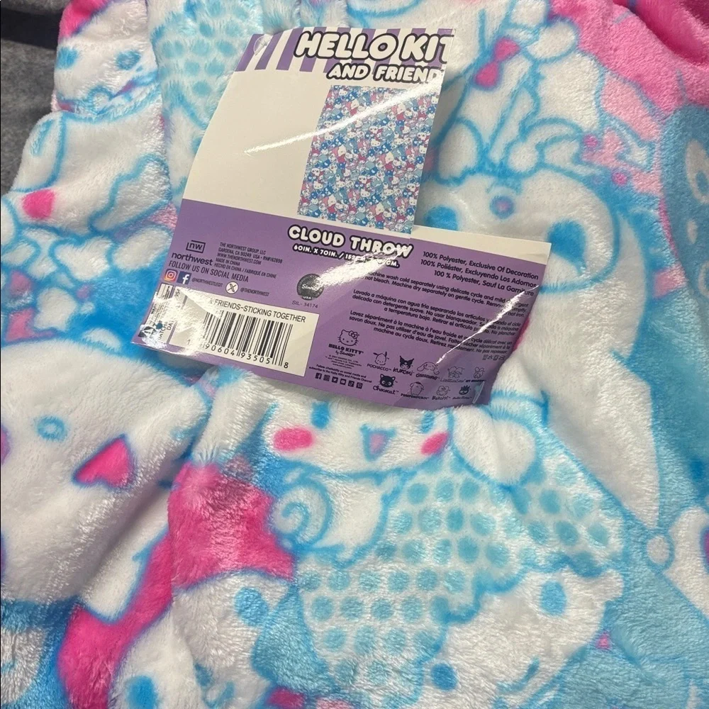 Hello Kitty and friends Pink and Blue Cloud Throw 60x70”cozy soft blanket